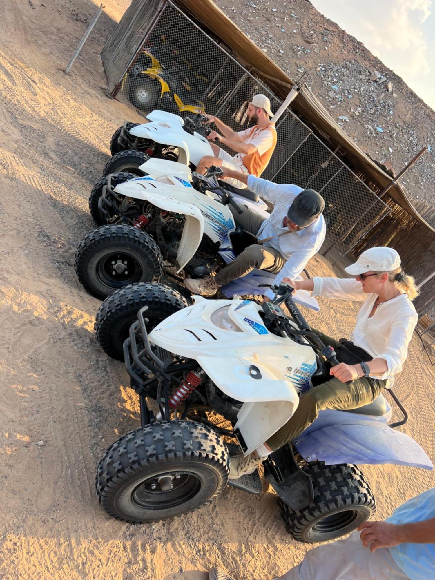 Crescent Desert Private Camp Shāhiq 외부 사진